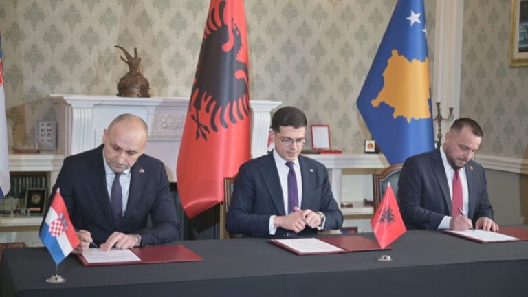 Pse po e shqetëson Serbinë bashkëpunimi ushtarak mes Kosovës dhe fqinjëve?