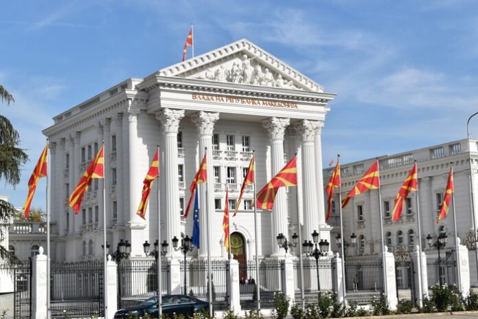 Qeveria do t’i rregullojë mediat online!
