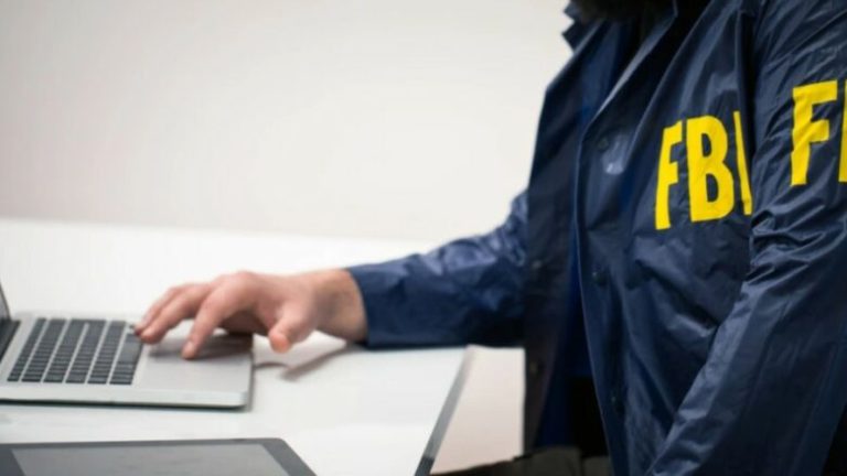 FBI paralajmëron: Mos përdorni këto faqe – po vjedhin të dhënat