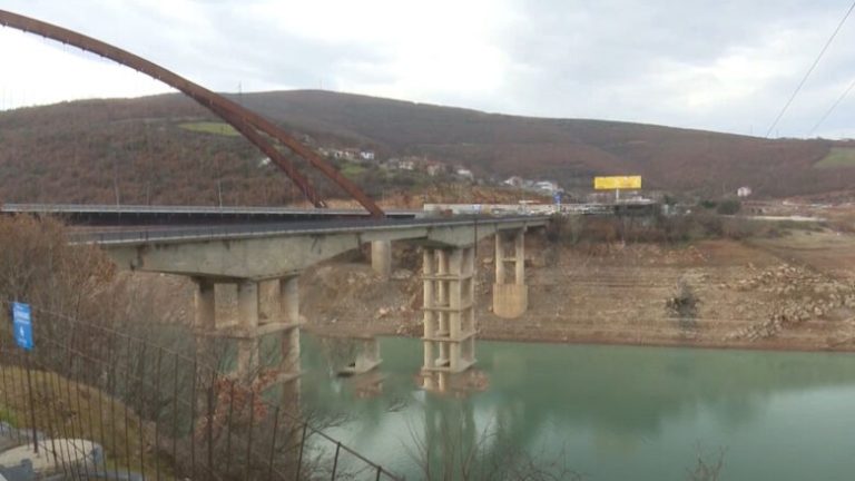 Ura e vjetër mbi lumin Drin, Bashkia Kukës: Do të ndërtohet mbikalim për hyrjen në qytet