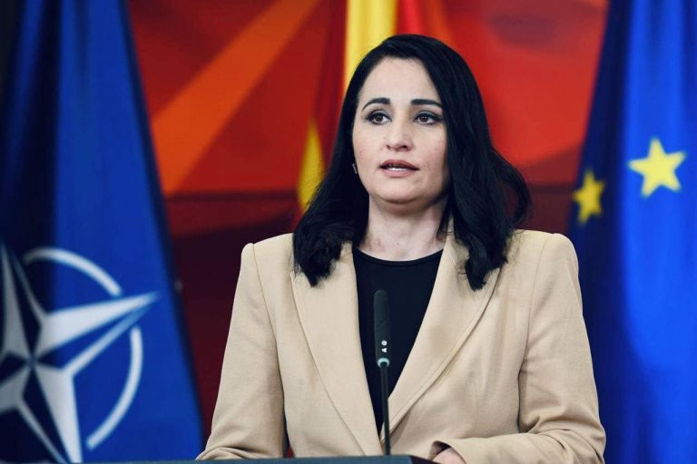 Azizi: Institucionet shëndetësore janë të angazhuara maksimalisht për të siguruar trajtim cilësor dhe rehabilitim të plotë për të gjithë pacientët