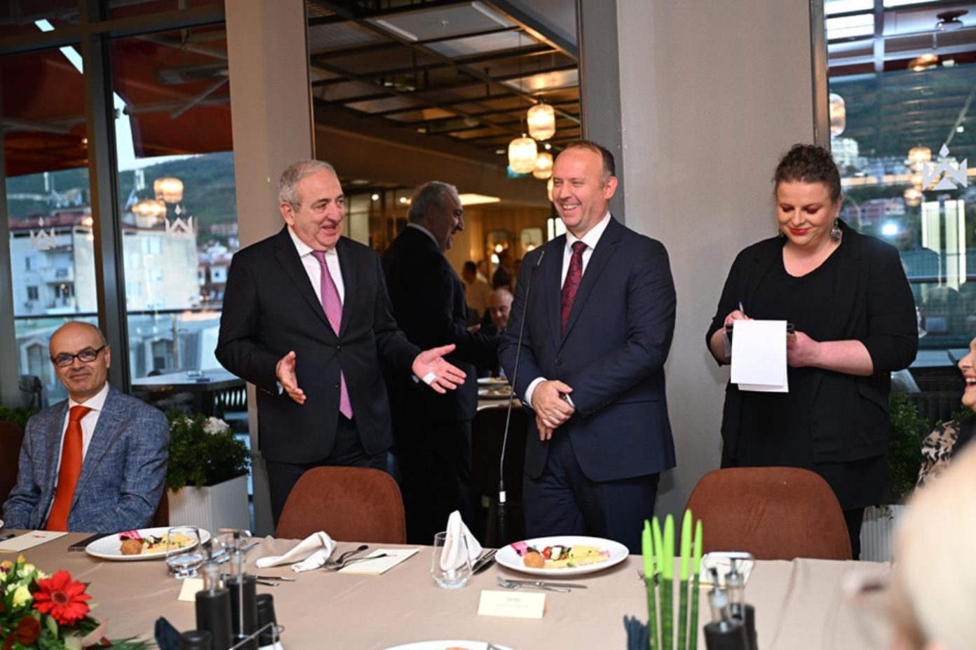 Gashi  Kisha nderin të pres delegacionin PABSEC