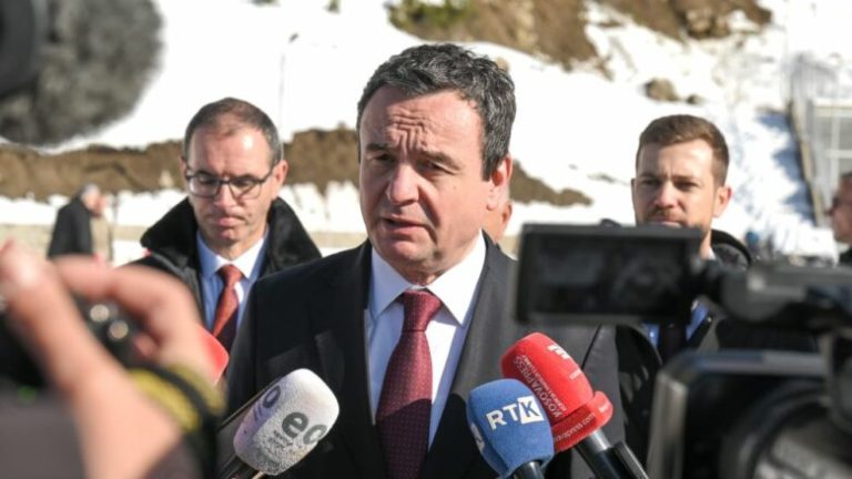 Kurti hesht për refuzimin e ftesës nga Abdixhiku – nuk tregon nëse do të ketë ftesa për partitë e tjera