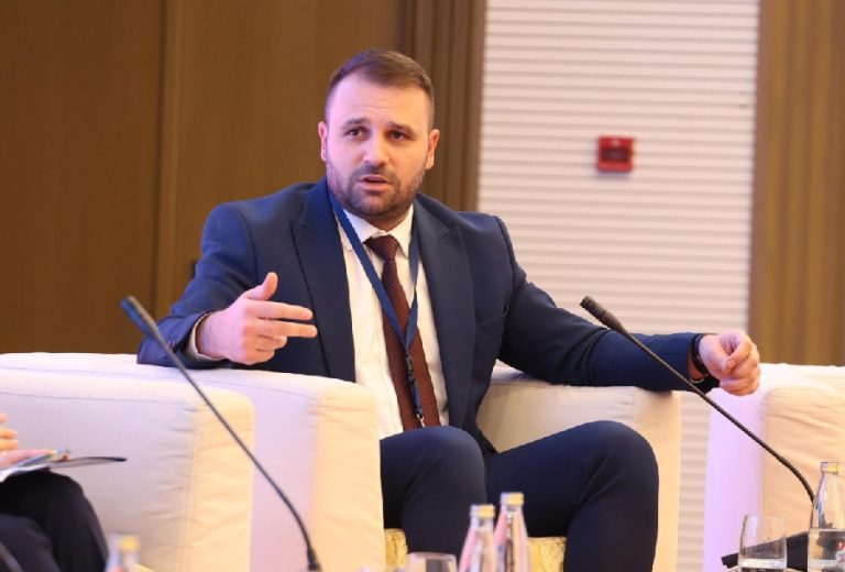 Durmishi në konferencë ndërkombëtare në Budva: Qëllimi ynë është të ndërtojmë një shoqëri në të cilën migrimi i punës do të nxisë rritjen