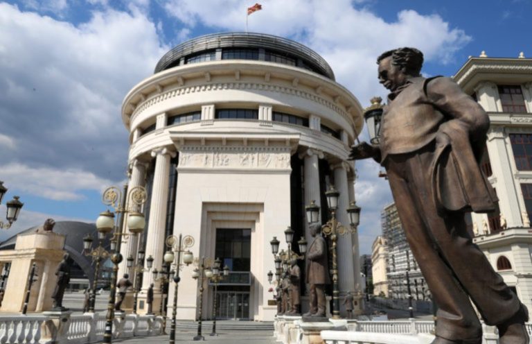 Paraburgim 30 ditor dhe arrest shtëpiak për tre të dyshuar për tentativë vrasjeje në Çair