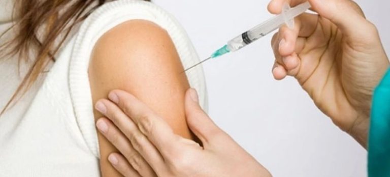 Ka filluar vaksinimi kundër gripit sezonal në Maqedoni, deri tani janë paraqitur 43.000 qytetarë