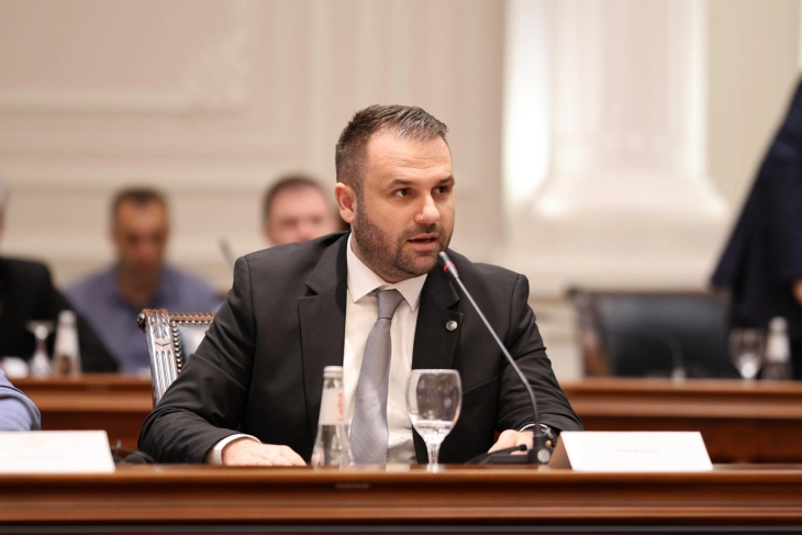 Durmishi  Paga minimale të bazohet në rritjen ekonomike