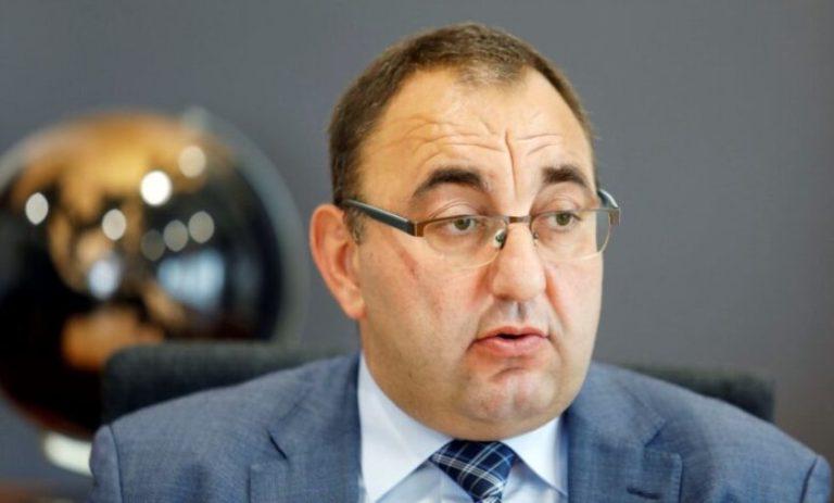 Bislimoski: Çmimi i energjisë elektrike në treg nuk do të jetë konkurrues nëse rritet për shkak të taksës së karbonit të BE-së