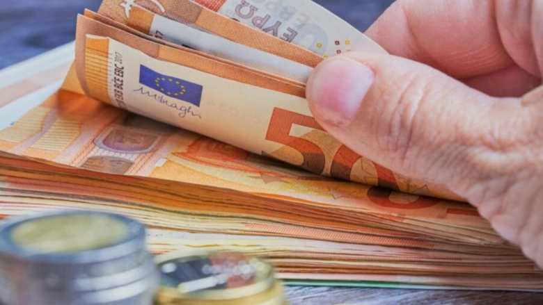 Mërgimtarët vitin e kaluar kanë dërguar 310 milionë euro në Maqedoni