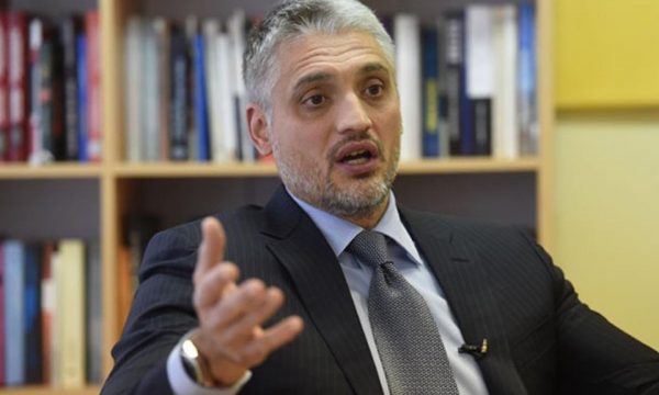 Politikani serb kërkon falje prej shqiptarëve për deklaratën e ministres së Vuçiqit
