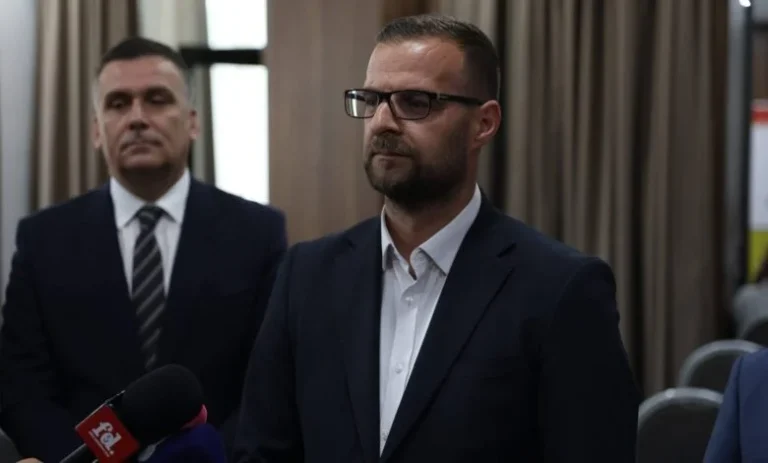 “U premtua dy dekada”, Memishi: Po realizojmë premtimin për stadiumin në Gllogjë–Përshefcë