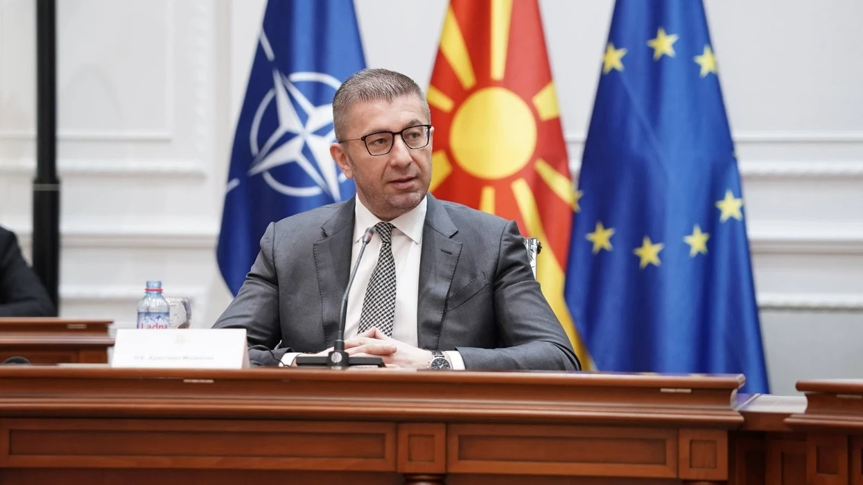 Mickoski në ditën e Ilindenit  Historia na kërkon të tregojmë të njëjtin guxim  Gjenerata jonë ka detyrë ta mbajë shtetin të fortë