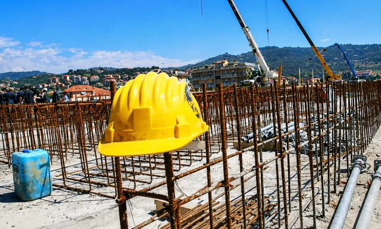 Një person humb jetën pas rrëzimit nga kulmi i shtëpisë në Prizren
