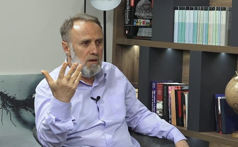 Komandant Hoxha: Sot thonë se i kanë fituar luftërat, në 2001 ishin jashtë luftës duke përvetësuar miliona nga fondet e UÇK-së