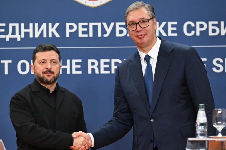 Zelensky në takim me Vuçiçin: Nuk do ta njohim Kosovën